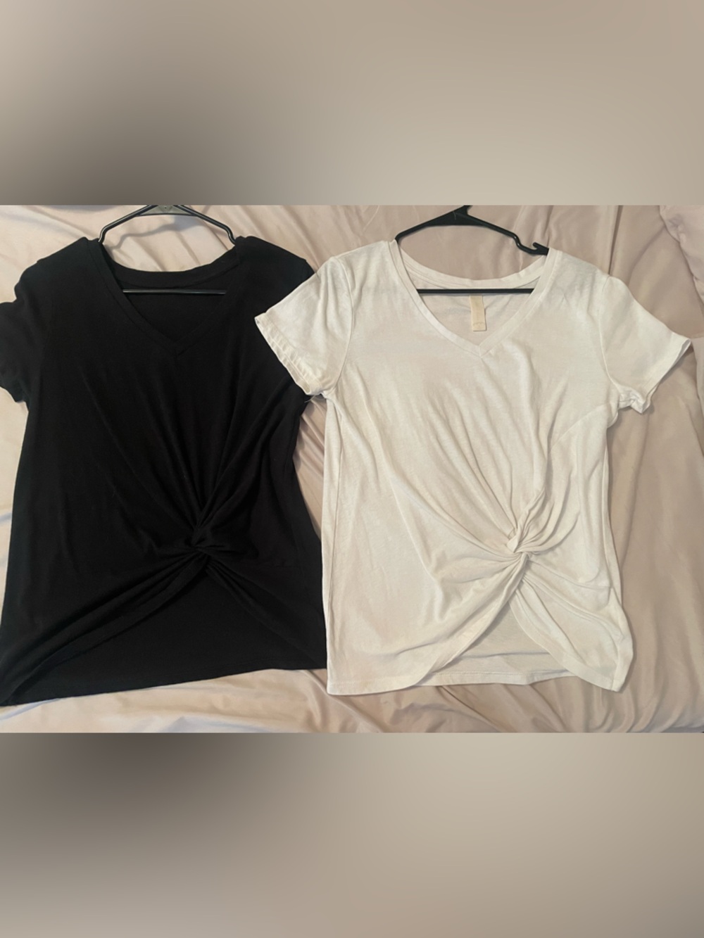 Altar'd State Twist-Knot V-Neck Short Sleeve Top - Black & White, Set of two